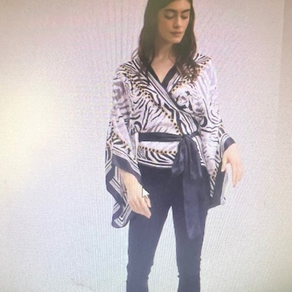 Anne Fontaine "Sculpture" Top - Picture 3 of 5